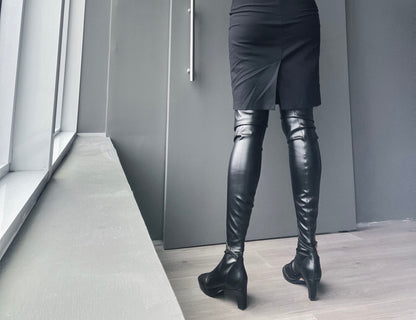 dr LIZA thigh-high leather socks