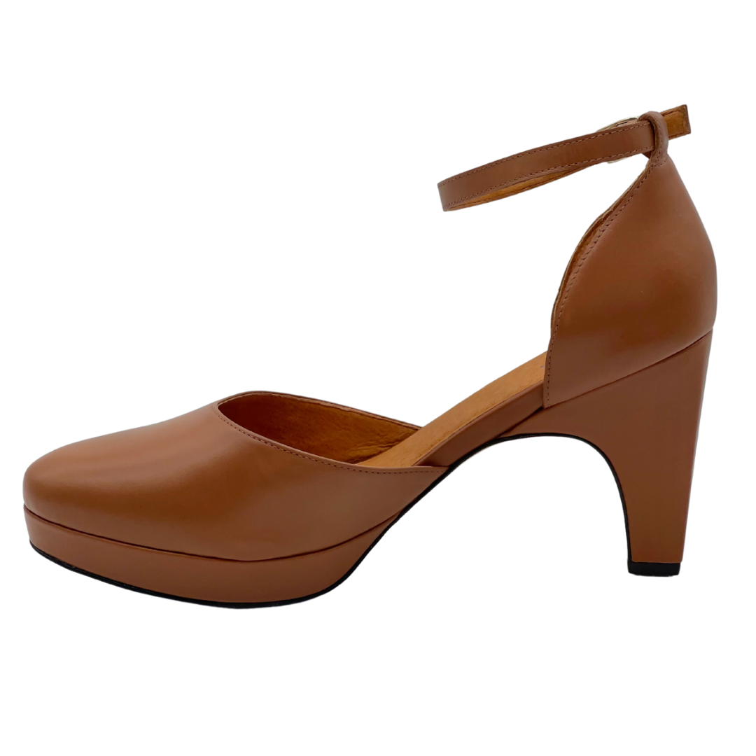 dr LIZA closed toe sandal - CARAMELO